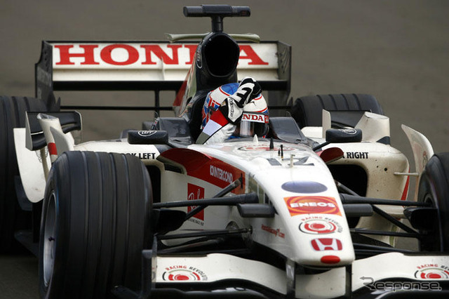 【F1ハンガリーGP】激動の展開、ホンダのバトンが優勝