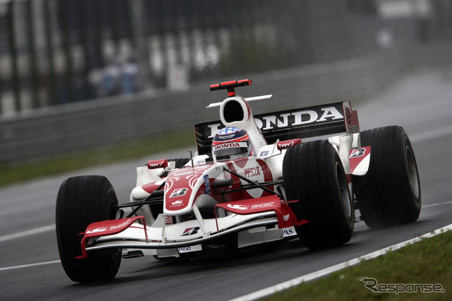 【F1ハンガリーGP】激動の展開、ホンダのバトンが優勝