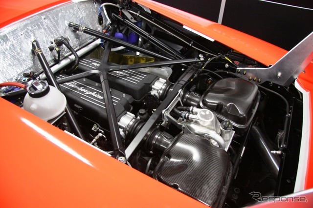 ランボルギーニウラカン LP 620-2スーパートロフェオ