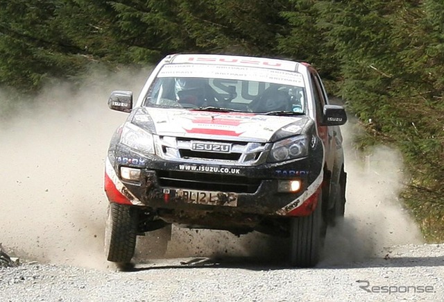 いすゞ D-Max のラリーカー