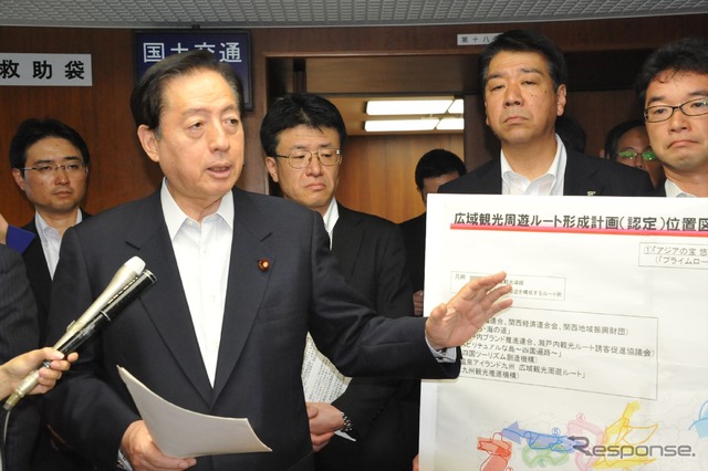 広域観光周遊ルートを説明する太田国交相（12日・衆議院）