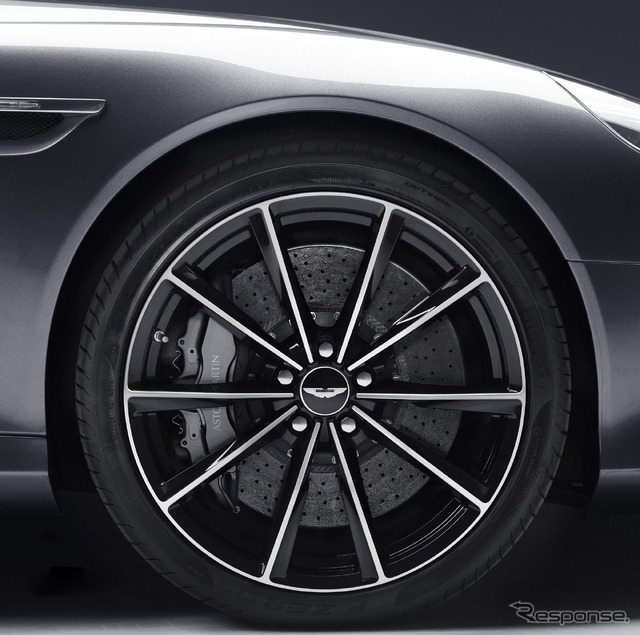 アストンマーティン DB9 GT
