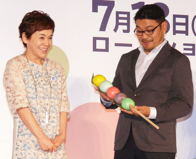 大竹しのぶ&ロニー・デル・カルメン共同監督