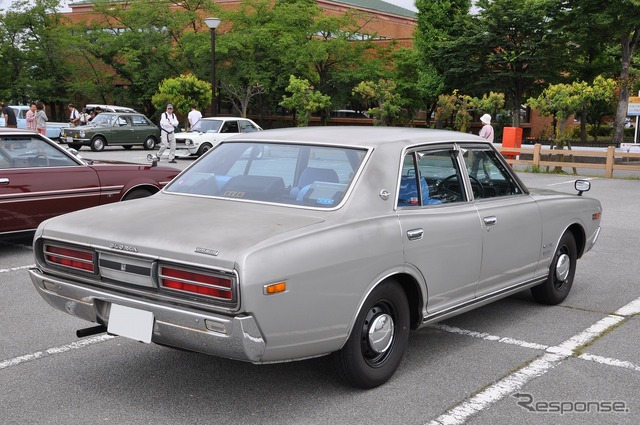 日産 グロリア スーパーデラックス