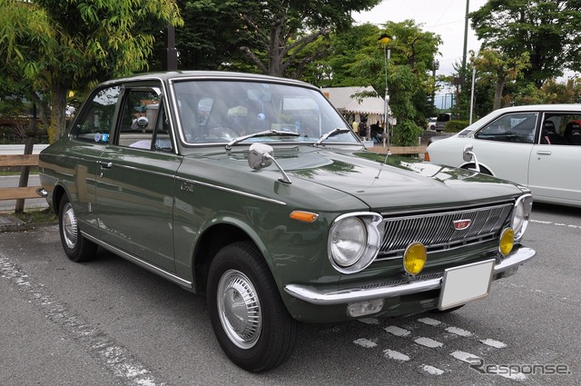 1968年 トヨタ カローラ 1100DX