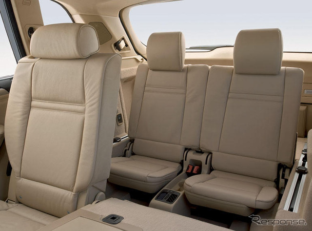 BMW、X5 新型の写真と概要を発表