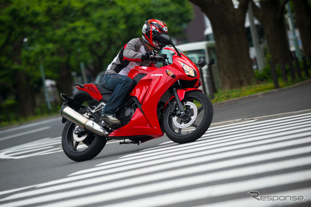 ホンダ CBR250R