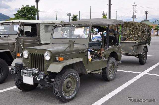 1975年 三菱 ジープ