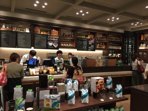 スタバがアイスコーヒーの楽しみ方を伝授!期間限定「On-the-Rock Coffee Room」丸ビル店にオープン