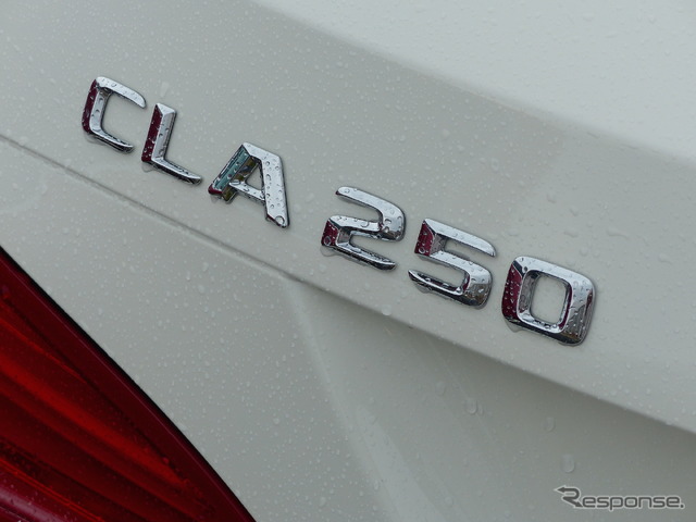 メルセデスベンツ CLAシューティングブレーク 250 SPORT 4MATIC