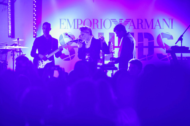 「ジョルジオ アルマーニ」がライブイベント「EMPORIO ARMANI SOUNDS」を気軽に楽しめるアプリをローンチ