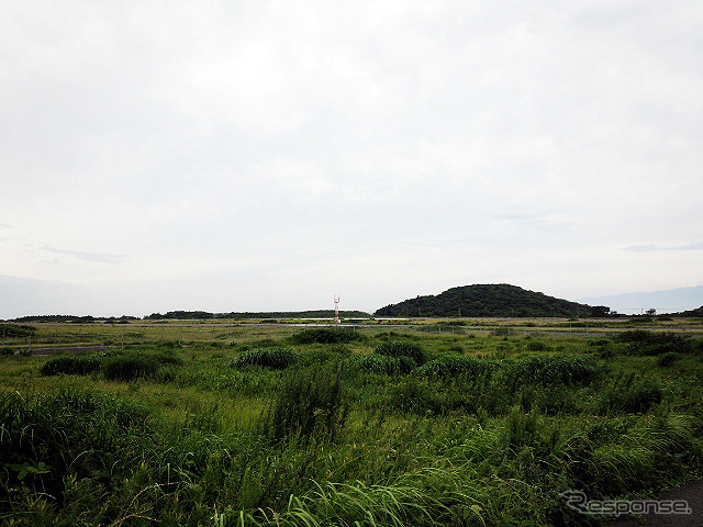 ANAのB737も飛来する大島空港(東京都大島町)