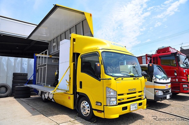 中部タイヤセンターのTBタイヤチェンジャー付き出張車