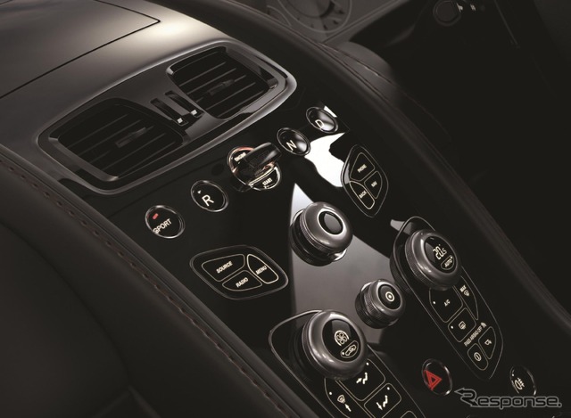 アストンマーティン V8ヴァンテージ の2016年型