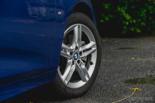 218d M Sportのタイヤは205/55R16