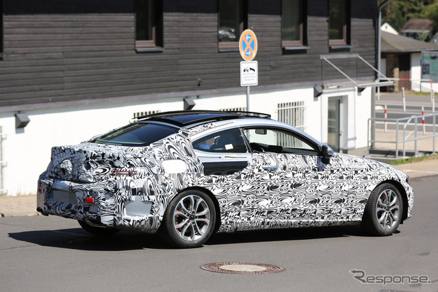 メルセデスベンツ Cクラスクーペ テスト車両 スクープ写真