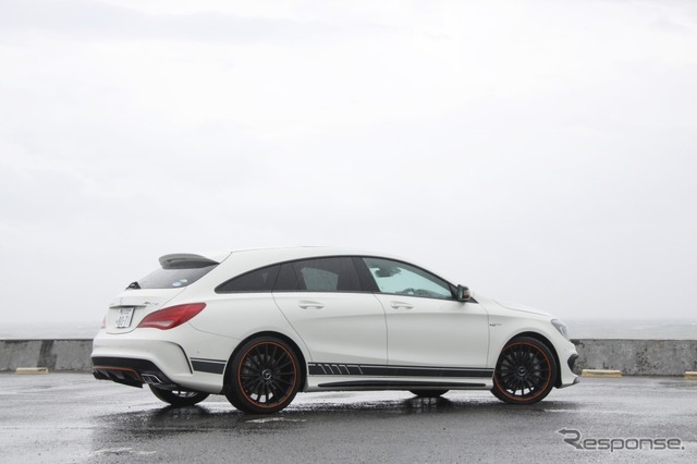 メルセデスAMG CLA45 4MATICシューティングブレークオレンジアートエディション