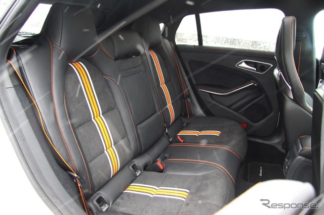 メルセデスAMG CLA45 4MATICシューティングブレークオレンジアートエディション