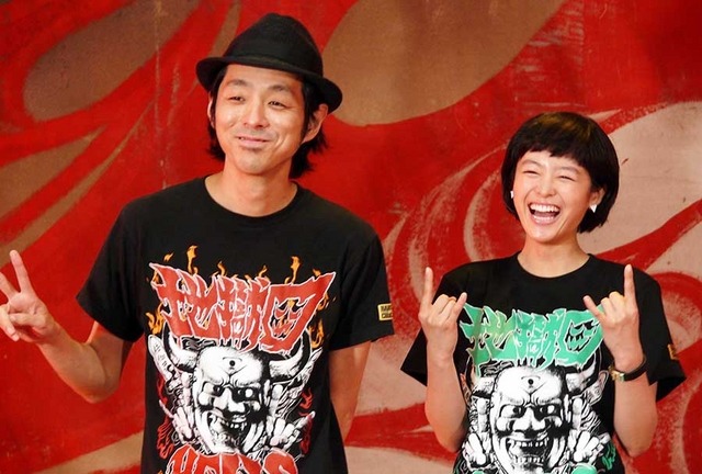 宮藤官九郎監督&清野菜名/『TOO YOUNG TO DIE! 若くして死ぬ』クランクアップ会見