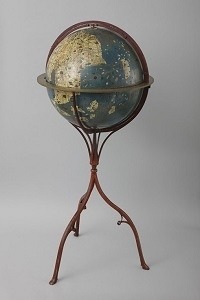 マルティン・ベハイムの地球儀/複製(C)gallica.bnf.fr / BnF