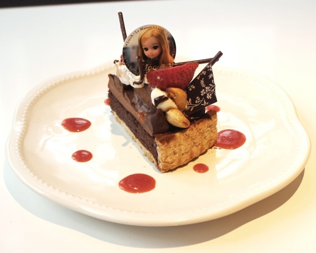 「LiccA CAFE」で提供されるケーキ(全体)