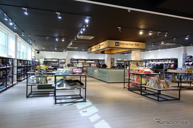オートバックス A.R.ハキム店（店内売り場）
