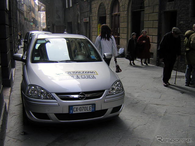 イタリア運転免許試験、外国語でも受験OKに