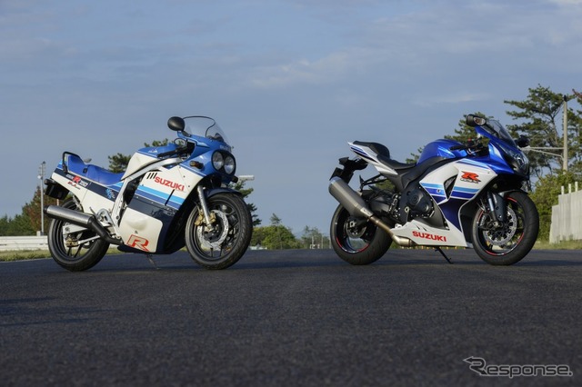 初代GSX-R750（左）とGSX-R1000 30周年記念カラー