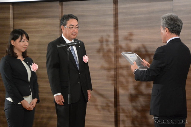 用品大賞2015 グランプリ ブリヂストン 表彰式