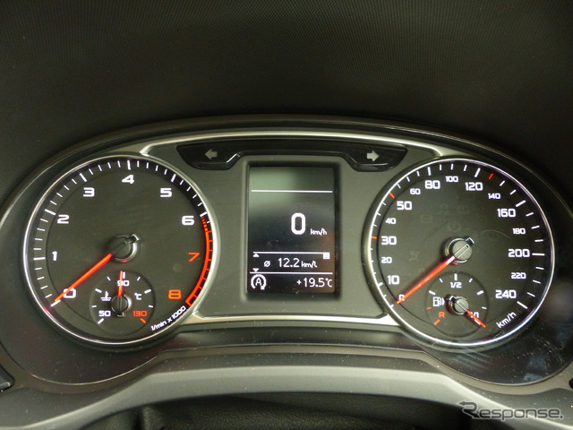 アウディA1 1.0TFSI
