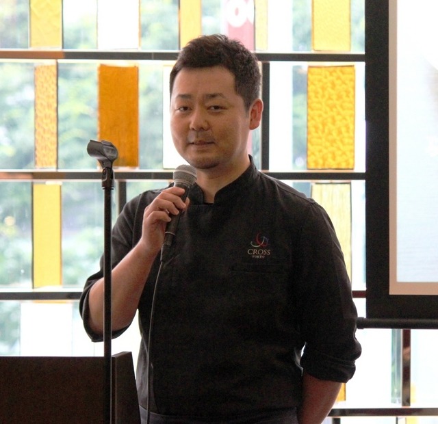 ダイニングレストラン「CROSS TOKYO」の料理長・増山明弘シェフ