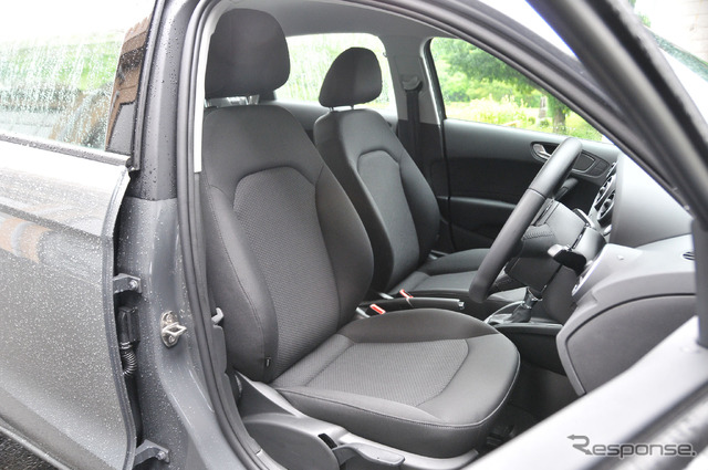 アウディ A1 1.0 TFSI