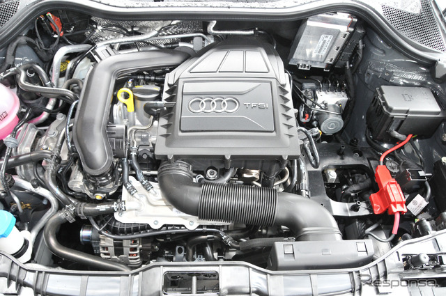 アウディ A1 1.0 TFSI