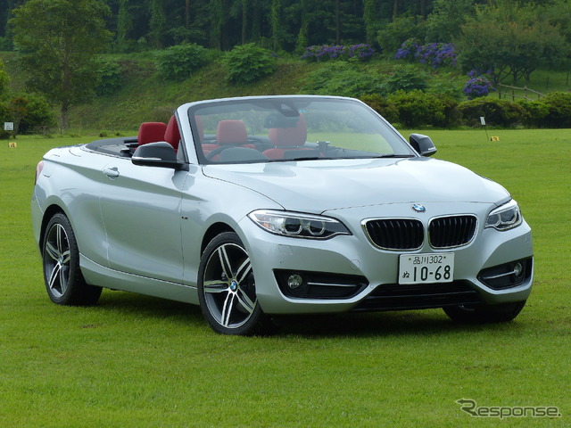 BMW 220iカブリオレ Sport