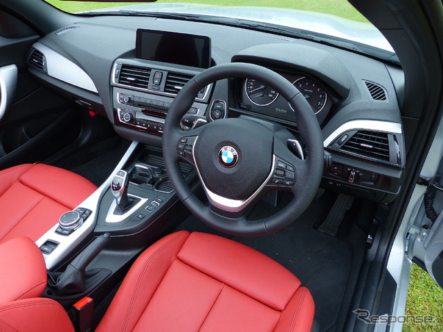 BMW 220iカブリオレ Sport