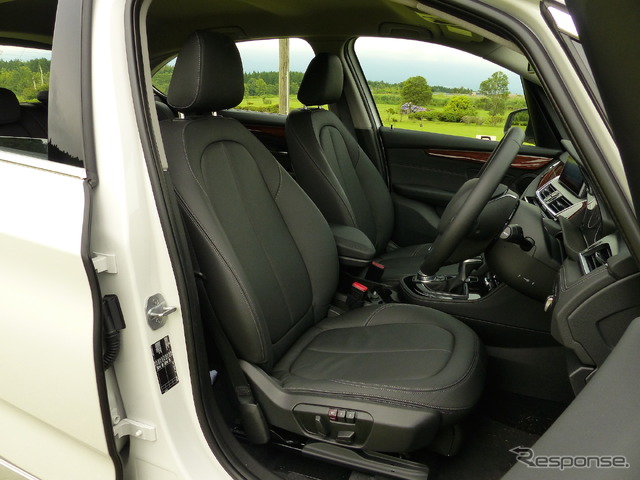 BMW 218d アクティブツアラー Luxury