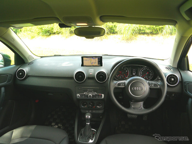 アウディ A1スポーツバック 1.0 TFSI
