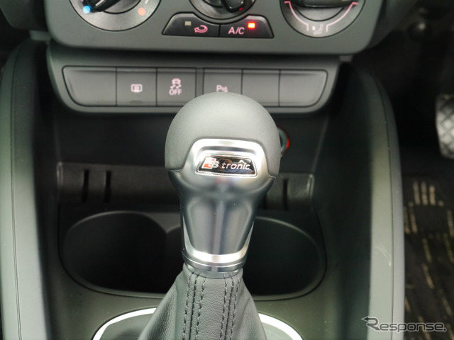 アウディ A1スポーツバック 1.0 TFSI