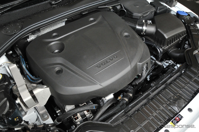 ボルボ V60 D4 SE