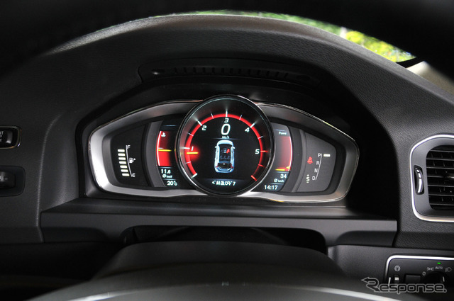 ボルボ V60 D4 SE