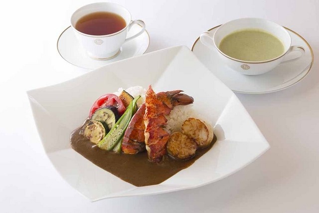◆名古屋店オリジナル◆オマール海老と帆立貝のカリーライス(本日のスープ・コーヒー付) 2,970円