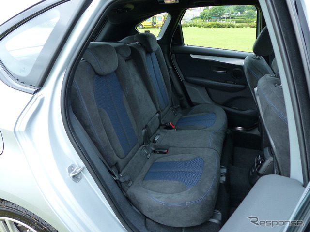 BMW 225i xDrive アクティブツアラー M Sport