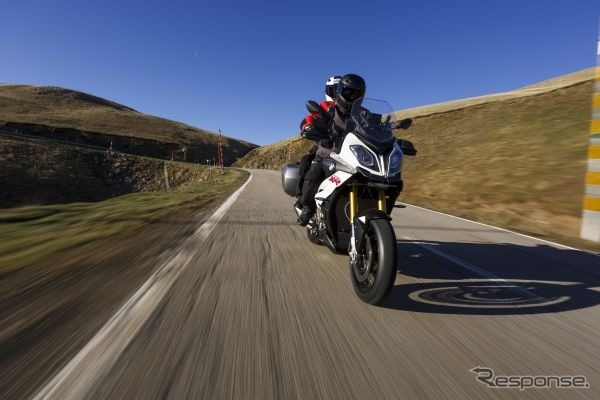 BMW S1000XR