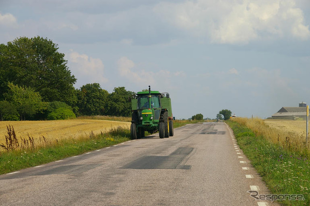 スウェーデンの道路標識　直感!!
