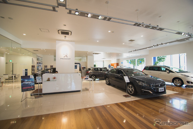 PEUGEOT中央ショールーム