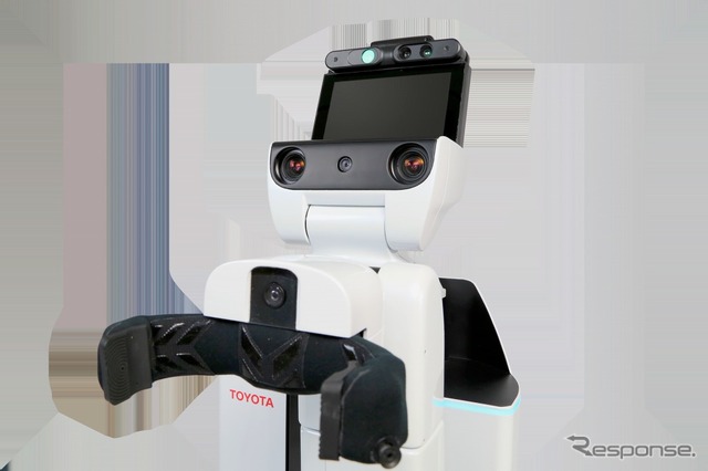 トヨタ自動車が開発した生活支援ロボット(HSR)
