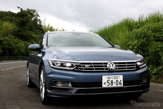 VW パサートヴァリアント R-Line