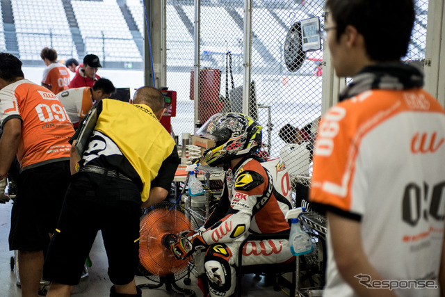 au & テルル・Kohara RT(鈴鹿8耐・第2回公開合同テスト)