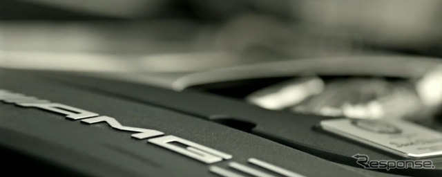 メルセデスAMGの謎の新型車の予告イメージ