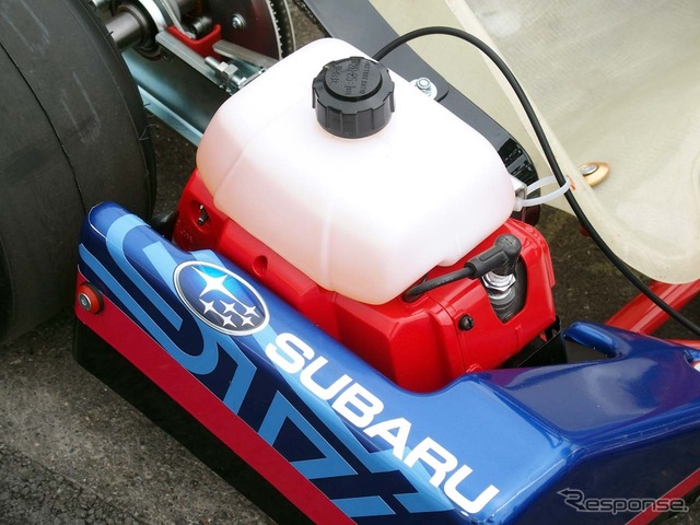低学年向けカートには40cc・2ストロークエンジンが搭載されていた